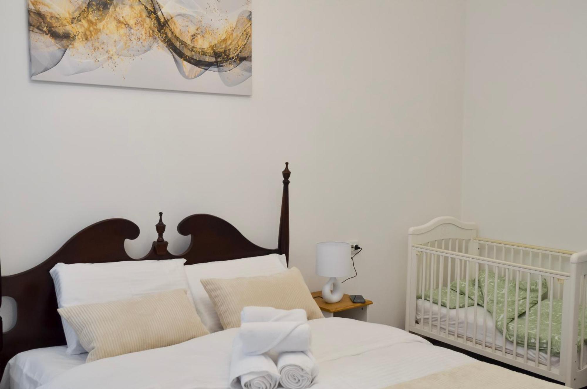 Main Street Retreat Apartment With Free Parking SJJ Eksteriør bilde