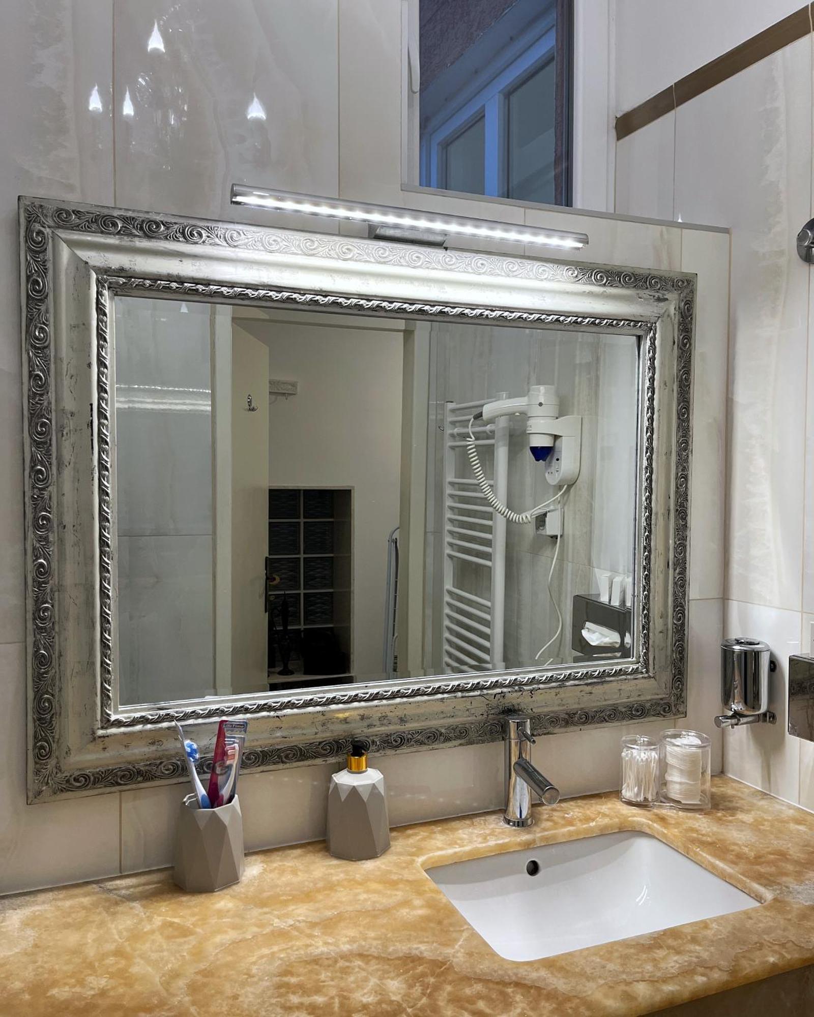 Main Street Retreat Apartment With Free Parking SJJ Eksteriør bilde